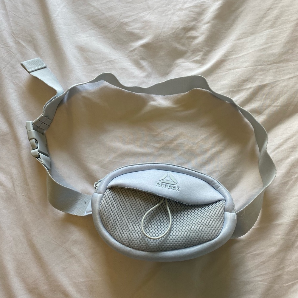 reebox fanny pack. lululemon belt bag style.